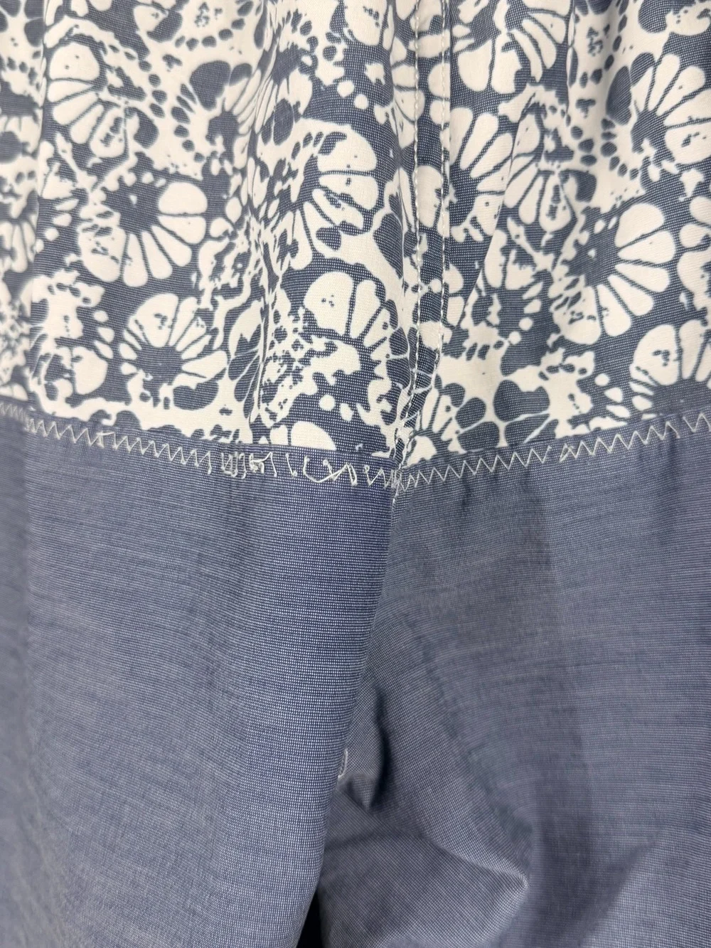 JOHNNIE-O LOBOS HALF ELASTIC SWIM TRUNK IN HELIOS BLUE SZ XL